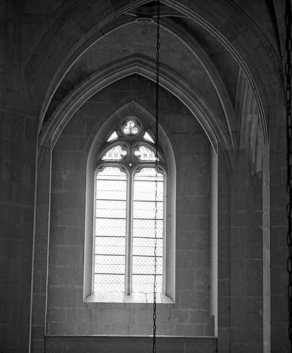 Baie de la cinquième travée du collatéral sud. © Jérôme Mongreville / Région Bourgogne-Franche-Comté, Inventaire du patrimoine - 1997