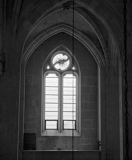 Baie de la sixième travée du collatéral sud. © Jérôme Mongreville / Région Bourgogne-Franche-Comté, Inventaire du patrimoine - 1997
