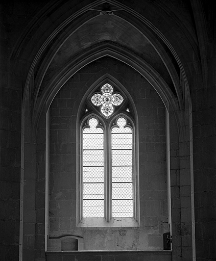 Baie de la septième travée du collatéral sud. © Jérôme Mongreville / Région Bourgogne-Franche-Comté, Inventaire du patrimoine - 1997