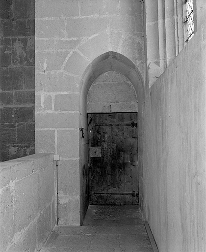 Entrée de l'ancien trésor. © Jérôme Mongreville / Région Bourgogne-Franche-Comté, Inventaire du patrimoine - 1997