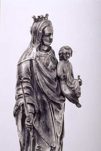 Partie supérieure, de trois quarts. © Yves  Sancey (reproduction) / Région Bourgogne-Franche-Comté, Inventaire du patrimoine - 1998 Partie supérieure, de trois quarts. © Yves  Sancey (reproduction) / Région Bourgogne-Franche-Comté, Inventaire du patrimoine - 1998