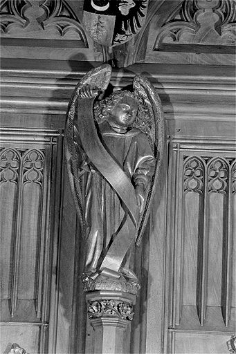 Vue de la deuxième statuette interdorsale. © Jérôme Mongreville / Région Bourgogne-Franche-Comté, Inventaire du patrimoine - 1998