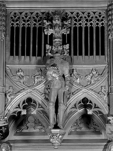 Vue de la seizième statuette du dais : saint Victor d'Agaune. © Jérôme Mongreville / Région Bourgogne-Franche-Comté, Inventaire du patrimoine - 1998