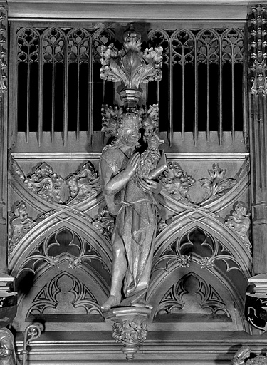 Vue de la neuvième statuette du dais : saint Jean-Baptiste. © Jérôme Mongreville / Région Bourgogne-Franche-Comté, Inventaire du patrimoine - 1998