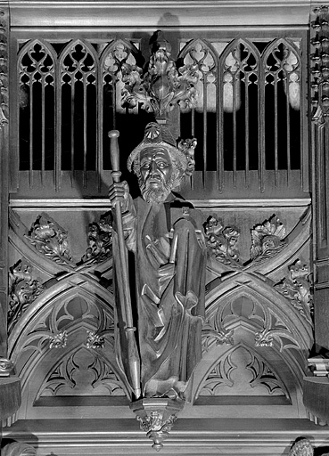 Vue de la vingt-deuxième statuette du dais : saint Jacques le Majeur. © Jérôme Mongreville / Région Bourgogne-Franche-Comté, Inventaire du patrimoine - 1998