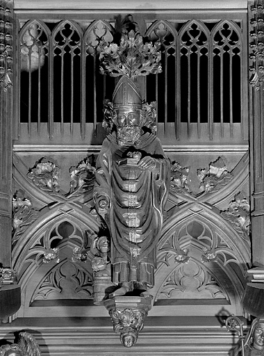 Vue de la vingt et unième statuette du dais : saint Nicolas. © Jérôme Mongreville / Région Bourgogne-Franche-Comté, Inventaire du patrimoine - 1998