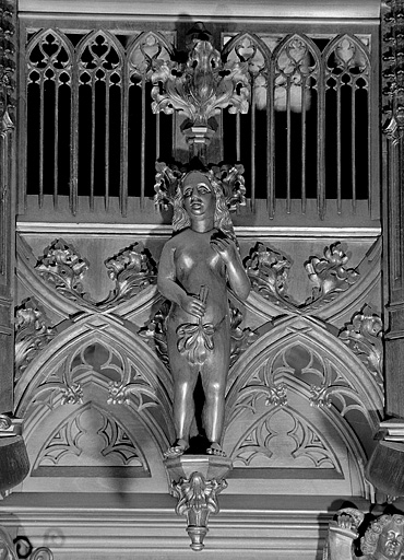 Vue de la deuxième statuette du dais : Eve. © Jérôme Mongreville / Région Bourgogne-Franche-Comté, Inventaire du patrimoine - 1998