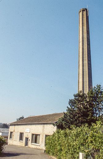 Vue d'ensemble depuis le nord-est. © Yves Sancey / Région Bourgogne-Franche-Comté, Inventaire du patrimoine - 1999