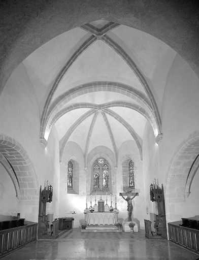 Le choeur vu depuis la nef. © Yves Sancey / Région Bourgogne-Franche-Comté, Inventaire du patrimoine - 1999 Le choeur vu depuis la nef. © Yves Sancey / Région Bourgogne-Franche-Comté, Inventaire du patrimoine - 1999