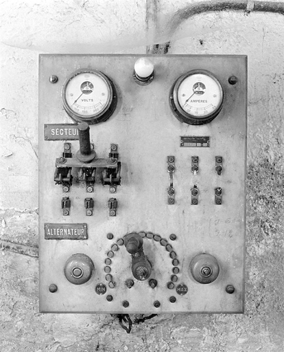 Tableau électrique. © Yves Sancey / Région Bourgogne-Franche-Comté, Inventaire du patrimoine - 1999