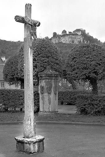 Vue générale de trois quarts gauche. © Yves Sancey / Région Bourgogne-Franche-Comté, Inventaire du patrimoine - 2000