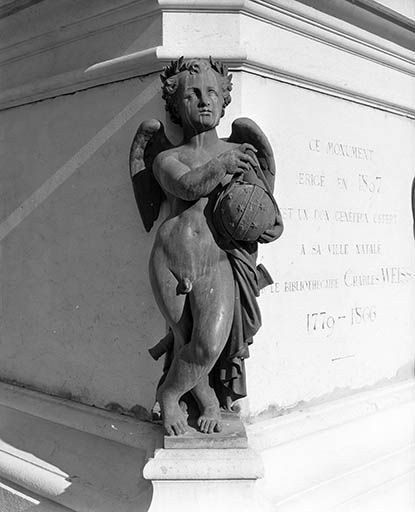 L'Astronomie : vue de face. © Yves Sancey / Région Bourgogne-Franche-Comté, Inventaire du patrimoine - 2000