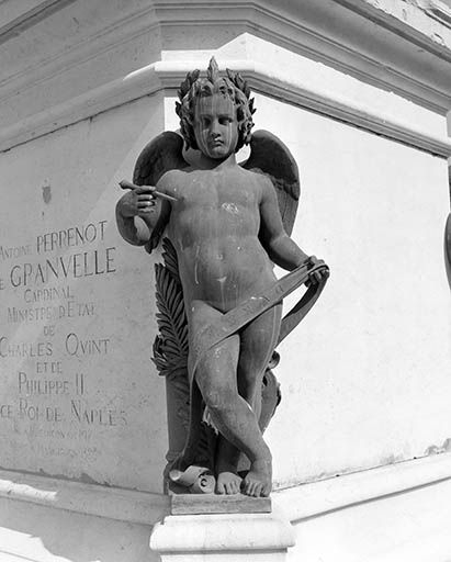 L'Ecriture : vue de face. © Yves Sancey / Région Bourgogne-Franche-Comté, Inventaire du patrimoine - 2000