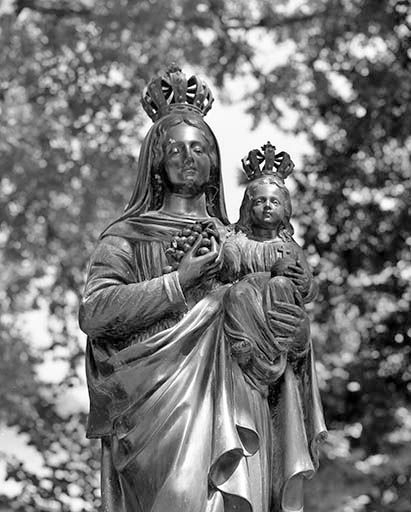 Vue de face à mi-corps. © Yves Sancey / Région Bourgogne-Franche-Comté, Inventaire du patrimoine - 2000