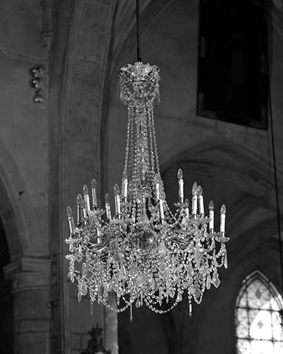 Vue d'ensemble d'un lustre. © Yves Sancey / Région Bourgogne-Franche-Comté, Inventaire du patrimoine - 2000