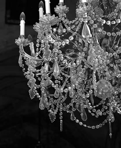 Détail d'un lustre. © Yves Sancey / Région Bourgogne-Franche-Comté, Inventaire du patrimoine - 2000
