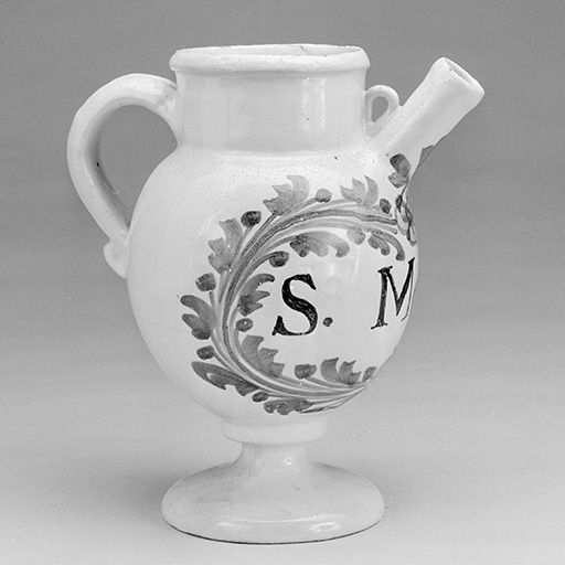 Une chevrette vue de profil. © Jérôme Mongreville / Région Bourgogne-Franche-Comté, Inventaire du patrimoine - 2000