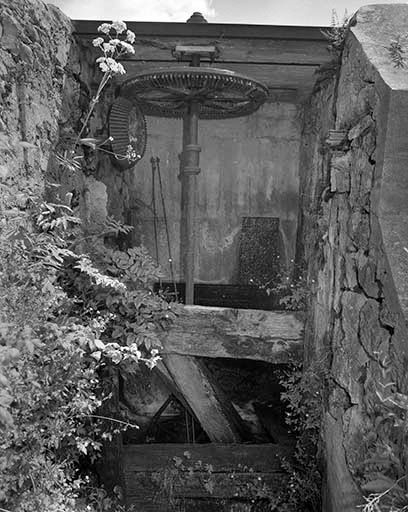Système de roues hydrauliques, vue générale. © Jérôme Mongreville / Région Bourgogne-Franche-Comté, Inventaire du patrimoine - 2000
