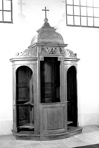 Vue d'un confessionnal. © Jérôme Mongreville / Région Bourgogne-Franche-Comté, Inventaire du patrimoine - 2000