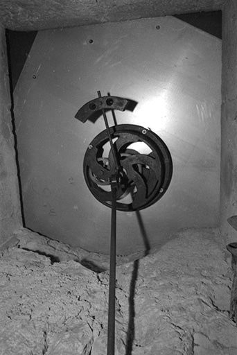 Mécanisme des aiguilles du cadran extérieur sud. © Jérôme Mongreville / Région Bourgogne-Franche-Comté, Inventaire du patrimoine - 2000