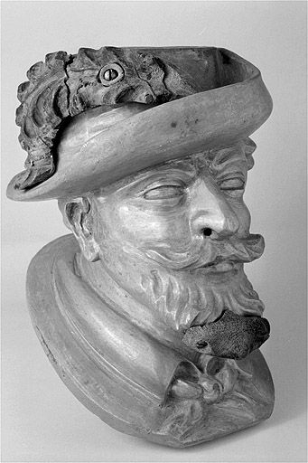 D'Artagnan, vu de trois quarts gauche. © Jérôme Mongreville / Région Bourgogne-Franche-Comté, Inventaire du patrimoine - 2000