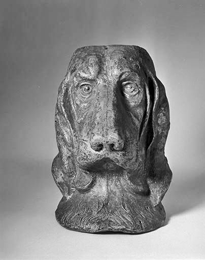 Tête de chien. © Jérôme Mongreville / Région Bourgogne-Franche-Comté, Inventaire du patrimoine - 2000