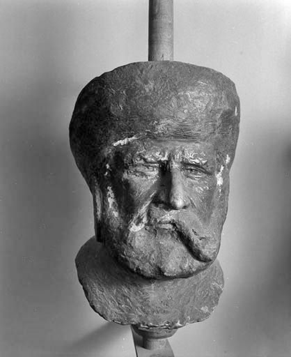 Marin pêcheur (auparavant Victor Hugo ?). © Jérôme Mongreville / Région Bourgogne-Franche-Comté, Inventaire du patrimoine - 2000