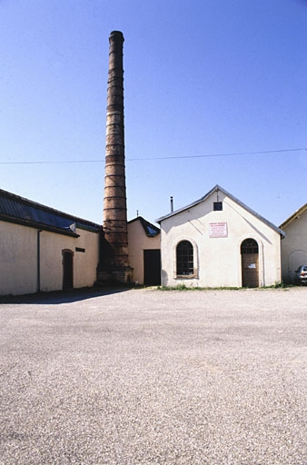 Cheminée et salle des machines. © Yves Sancey / Région Bourgogne-Franche-Comté, Inventaire du patrimoine - 2000