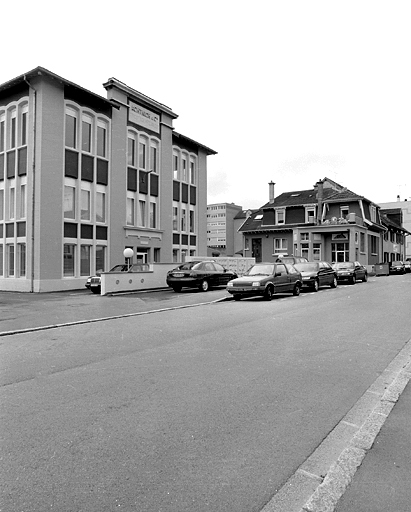 Façade nord de l'atelier de fabrication et conciergerie. © Yves Sancey / Région Bourgogne-Franche-Comté, Inventaire du patrimoine - 2000