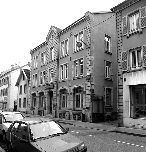 Façade antérieure du n° 23. © Yves Sancey / Région Bourgogne-Franche-Comté, Inventaire du patrimoine - 2000