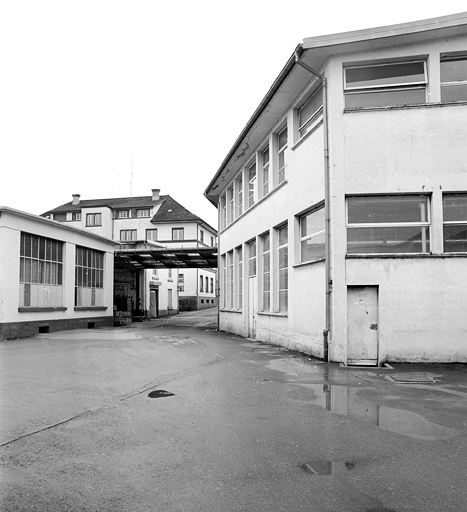 Bureaux et ateliers de fabrication. © Yves Sancey / Région Bourgogne-Franche-Comté, Inventaire du patrimoine - 2001