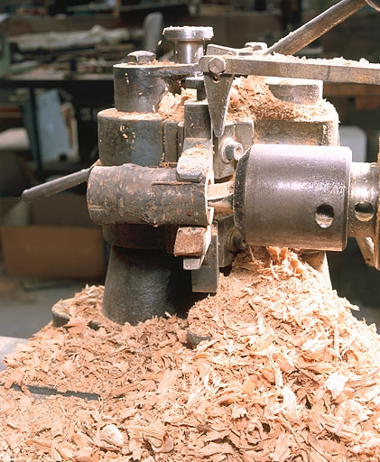 Détail de la cuillère à l'intérieur du foyer. © Jérôme Mongreville / Région Bourgogne-Franche-Comté, Inventaire du patrimoine - 2002