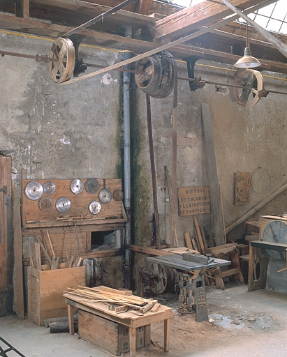 Vue d'ensemble avec le système de transmission. © Yves Sancey / Région Bourgogne-Franche-Comté, Inventaire du patrimoine - 2002