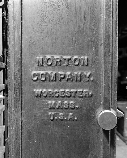 Détail de l'inscription. © Yves Sancey / Région Bourgogne-Franche-Comté, Inventaire du patrimoine - 2002