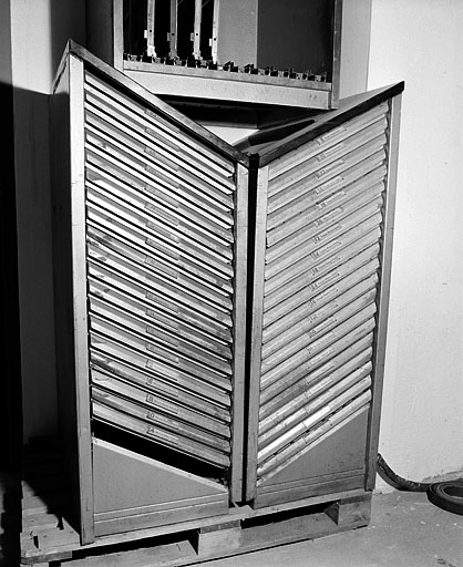 Vue d'ensemble de 2 rangs à pupitre. © Jérôme Mongreville / Région Bourgogne-Franche-Comté, Inventaire du patrimoine - 2002