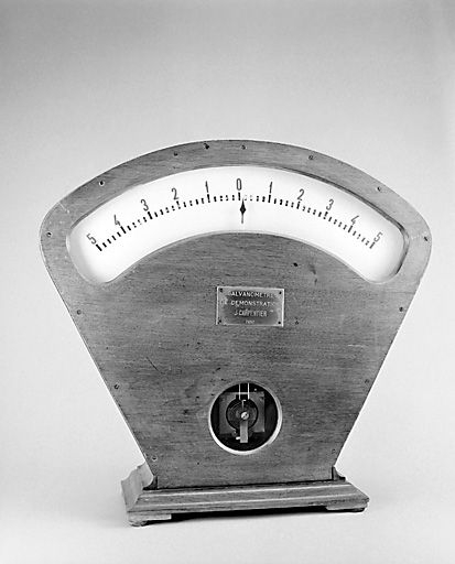 Face avant. © Jérôme Mongreville / Région Bourgogne-Franche-Comté, Inventaire du patrimoine - 2002