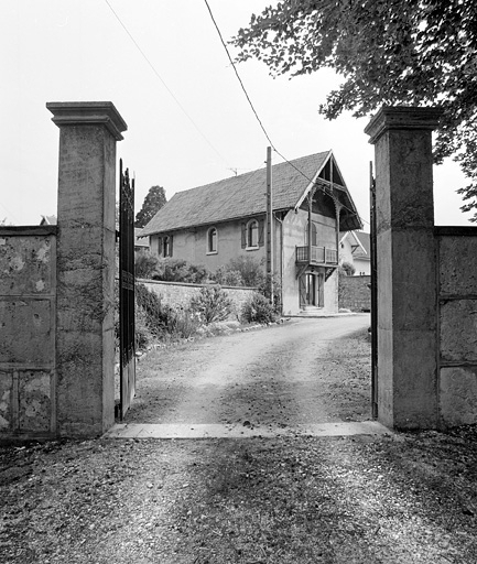 Conciergerie. © Yves Sancey / Région Bourgogne-Franche-Comté, Inventaire du patrimoine - 2002