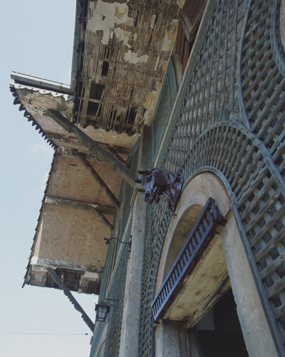 Façade antérieure de la ferme. Détail du décor. © Yves Sancey / Région Bourgogne-Franche-Comté, Inventaire du patrimoine - 2002