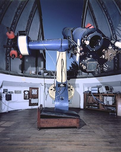Intérieur du dôme (trappe ouverte) et lunette. © Jérôme Mongreville / Région Bourgogne-Franche-Comté, Inventaire du patrimoine - 2003