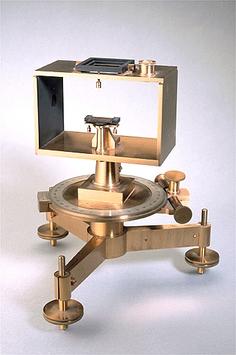 Balance magnétique de Mascart. © Jérôme Mongreville / Région Bourgogne-Franche-Comté, Inventaire du patrimoine - 2003