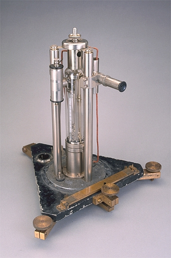 Vue d'ensemble, cylindre de protection ôté. © Jérôme Mongreville / Région Bourgogne-Franche-Comté, Inventaire du patrimoine - 2003