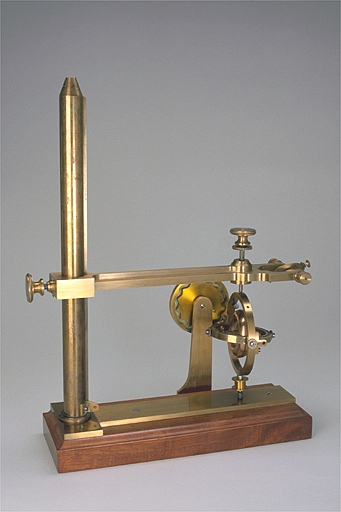 Montage : culbuteur de Hardy ? © Jérôme Mongreville / Région Bourgogne-Franche-Comté, Inventaire du patrimoine - 2003