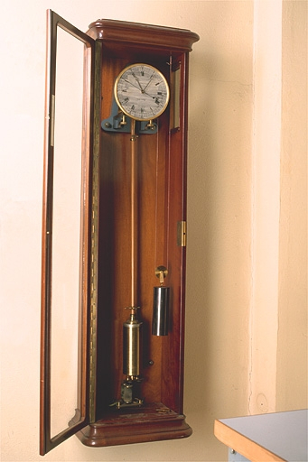 Vue d'ensemble, coffre ouvert. © Jérôme Mongreville / Région Bourgogne-Franche-Comté, Inventaire du patrimoine - 2003