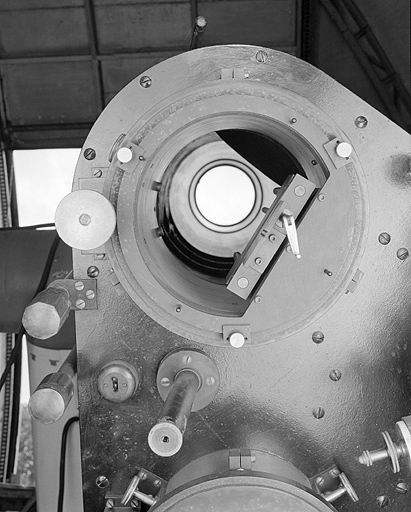 Partie oculaire d'une des deux lunettes photographiques. © Jérôme Mongreville / Région Bourgogne-Franche-Comté, Inventaire du patrimoine - 2003