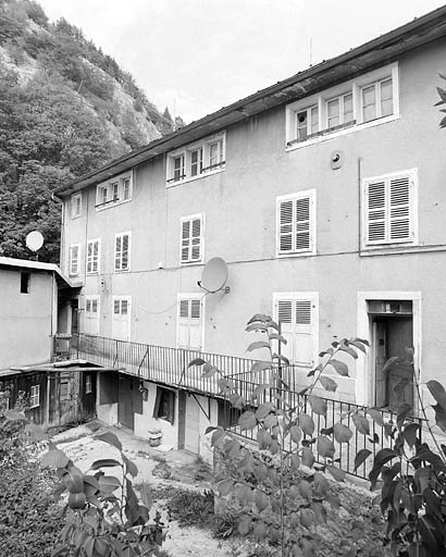 Façade principale : extension de 1861. © Yves Sancey / Région Bourgogne-Franche-Comté, Inventaire du patrimoine - 2003 Façade principale : extension de 1861. © Yves Sancey / Région Bourgogne-Franche-Comté, Inventaire du patrimoine - 2003