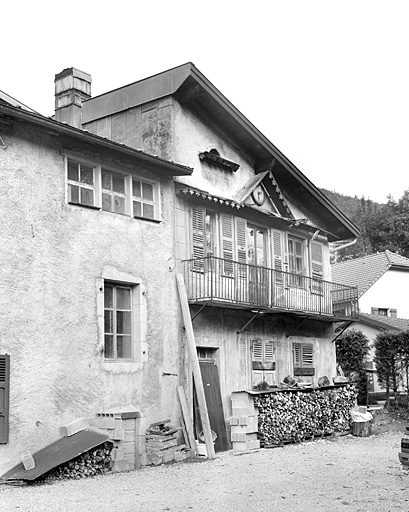 Elévation antérieure du corps de bâtiment nord. © Yves Sancey / Région Bourgogne-Franche-Comté, Inventaire du patrimoine - 2003