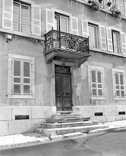 Entrée. © Yves Sancey / Région Bourgogne-Franche-Comté, Inventaire du patrimoine - 2003