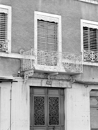 Entrée principale et balcon. © Yves Sancey / Région Bourgogne-Franche-Comté, Inventaire du patrimoine - 2003