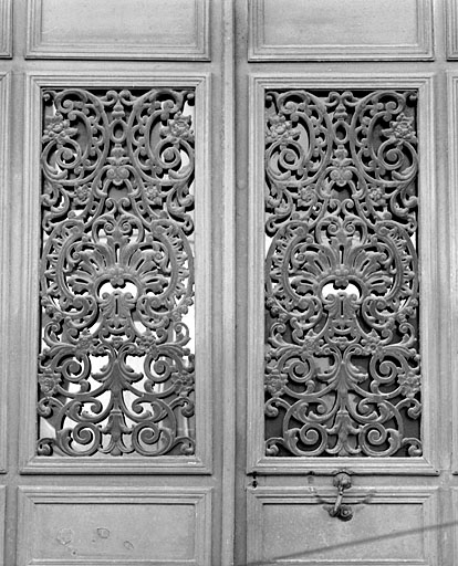 Entrée principale : grille des vantaux. © Yves Sancey / Région Bourgogne-Franche-Comté, Inventaire du patrimoine - 2003