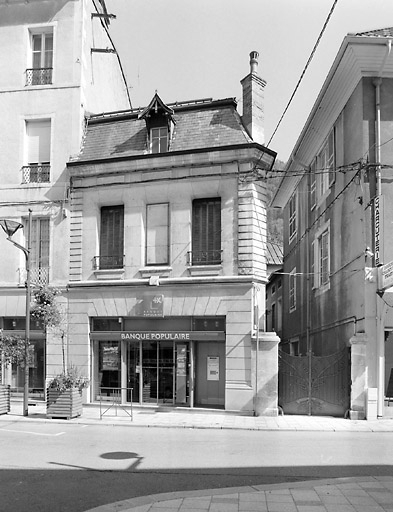 Elévation antérieure. © Yves Sancey / Région Bourgogne-Franche-Comté, Inventaire du patrimoine - 2003